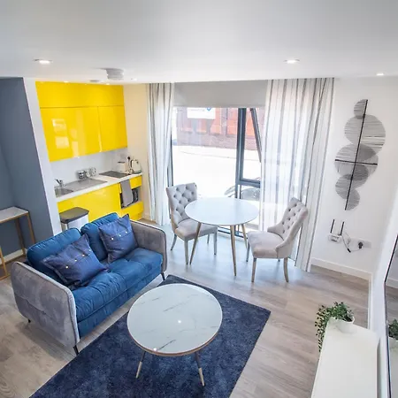 Deluxe By Centre Sheffield